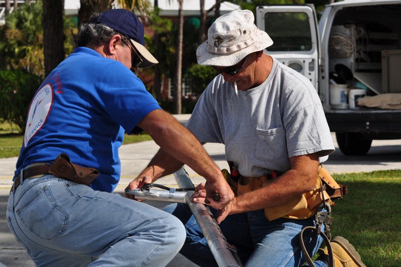 Bert and Bob Adjusting New Antenna.jpg